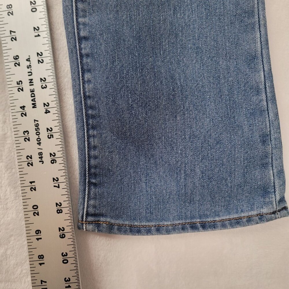 Old Navy The Flirt Women' Blue Medium Wash Bootcut Denim Jean Size 6 Short SP 08 - Picture 9 of 12